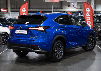 Подержанный автомобиль Lexus NX 2019 года (7 фото)