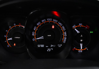 Подержанный автомобиль LADA (ВАЗ) Vesta Sedan 2018 года (18 фото)
