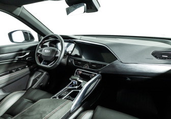 Подержанный автомобиль Geely Tugella 2023 года (9 фото)