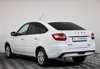 Подержанный автомобиль LADA (ВАЗ) Granta Liftback 2023 года (7 фото)