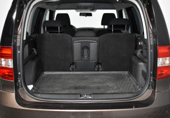 Подержанный автомобиль Skoda Yeti 2014 года (17 фото)