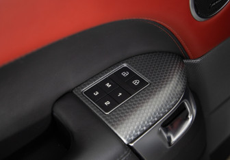 Подержанный автомобиль Land Rover Range Rover Sport 2021 года (26 фото)