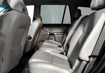 Подержанный автомобиль Volvo XC90 2011 года (13 фото)