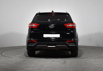 Подержанный автомобиль Hyundai Creta 2017 года (6 фото)