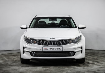 Подержанный автомобиль Kia Optima Sedan 2016 года (2 фото)
