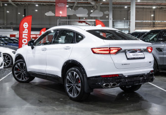 Подержанный автомобиль Geely Tugella 2024 года (13 фото)