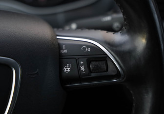 Подержанный автомобиль Audi A6 Sedan 2016 года (17 фото)