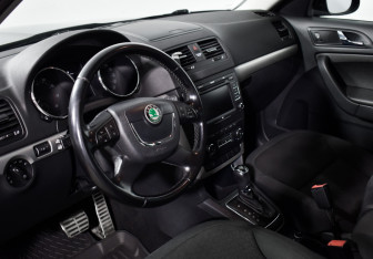 Подержанный автомобиль Skoda Yeti 2014 года (9 фото)