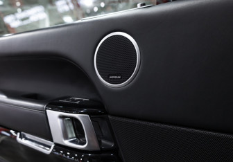 Подержанный автомобиль Land Rover Range Rover 2014 года (24 фото)