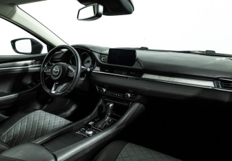 Подержанный автомобиль Mazda 6 Sedan 2019 года (9 фото)
