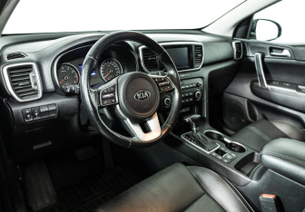 Подержанный автомобиль Kia Sportage 2019 года (11 фото)