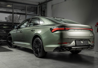 Новый Geely Preface 2024 (2 фото)