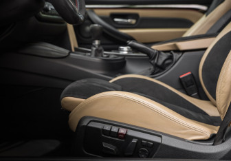 Подержанный автомобиль BMW M4 Convertible 2015 года (30 фото)