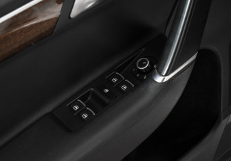 Подержанный автомобиль Volkswagen Passat Sedan 2012 года (10 фото)