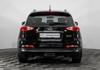 Подержанный автомобиль Infiniti QX50 2013 года (6 фото)