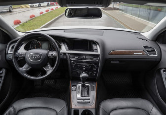Подержанный автомобиль Audi A4 allroad 2012 года (11 фото)