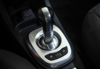 Подержанный автомобиль Opel Corsa 2013 года (18 фото)