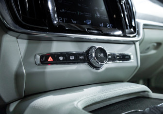 Подержанный автомобиль Volvo V90 Cross Country 2019 года (26 фото)
