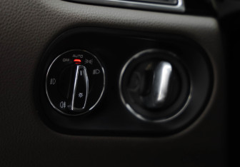 Подержанный автомобиль Porsche Macan 2015 года (23 фото)