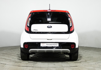 Подержанный автомобиль Kia Soul 2018 года (6 фото)