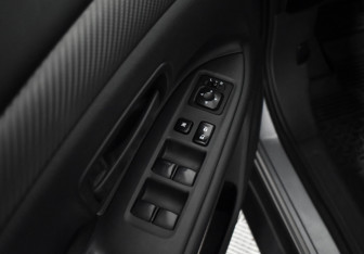 Подержанный автомобиль Mitsubishi Outlander 2013 года (10 фото)