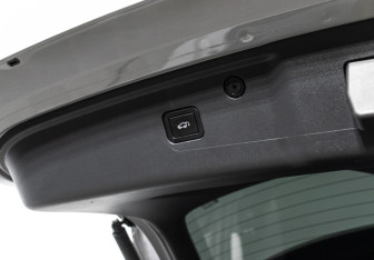 Подержанный автомобиль Changan UNI-K 2023 года (25 фото)