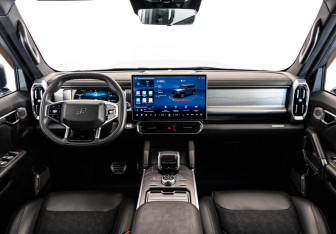 Подержанный автомобиль Jetour T2 2024 года (11 фото)