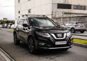 Подержанный автомобиль Nissan X-Trail 2021 года (5 фото)
