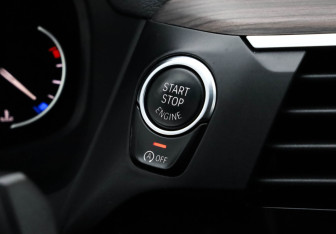 Подержанный автомобиль BMW X4 2018 года (20 фото)