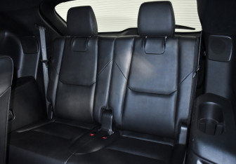 Подержанный автомобиль Mazda CX-9 2017 года (15 фото)