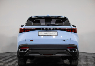 Подержанный автомобиль Omoda C5 2023 года (6 фото)