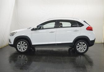 Подержанный автомобиль Chery Tiggo 2 2017 года (8 фото)