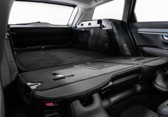 Подержанный автомобиль Volvo V90 Cross Country 2018 года (21 фото)