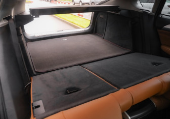 Подержанный автомобиль BMW X6 2013 года (28 фото)