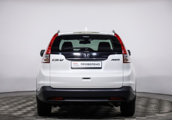 Подержанный автомобиль Honda CR-V 2014 года (6 фото)