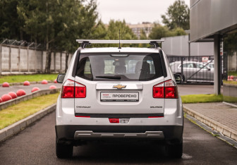 Подержанный автомобиль Chevrolet Orlando 2014 года (7 фото)