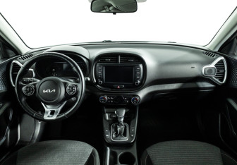 Подержанный автомобиль Kia Soul 2022 года (13 фото)