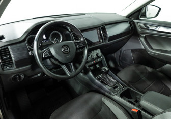 Подержанный автомобиль Skoda Kodiaq 2019 года (11 фото)