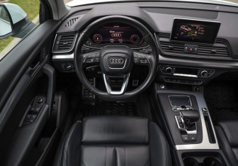 Подержанный автомобиль Audi Q5 2017 года (12 фото)