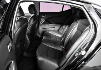 Подержанный автомобиль Kia Optima Sedan 2015 года (11 фото)