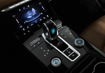 Подержанный автомобиль Chery Tiggo 8 Pro Max 2023 года (23 фото)