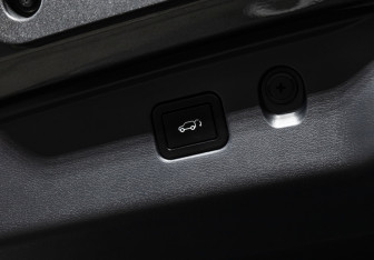 Подержанный автомобиль Changan UNI-T 2023 года (24 фото)