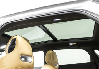 Подержанный автомобиль Changan UNI-K 2023 года (15 фото)