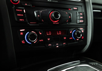 Подержанный автомобиль Audi A5 Liftback 2011 года (16 фото)