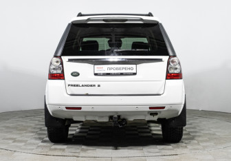Подержанный автомобиль Land Rover Freelander 2011 года (6 фото)