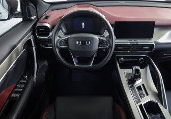 Подержанный автомобиль Geely Coolray 2020 года (10 фото)