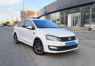 Подержанный автомобиль Volkswagen Polo Sedan 2019 года (3 фото)