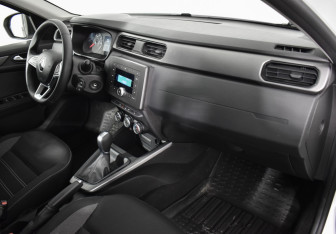 Подержанный автомобиль Renault Arkana 2020 года (12 фото)