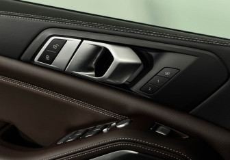 Новый BMW X5 2025 (17 фото)