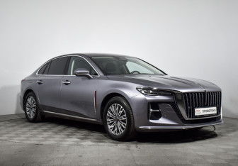 Подержанный автомобиль Hongqi H5 2023 года (3 фото)